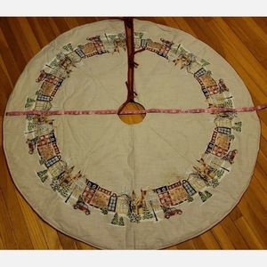 Dash Away Home Holiday City Town 56" Diameter Round Christmas Tree Skirt